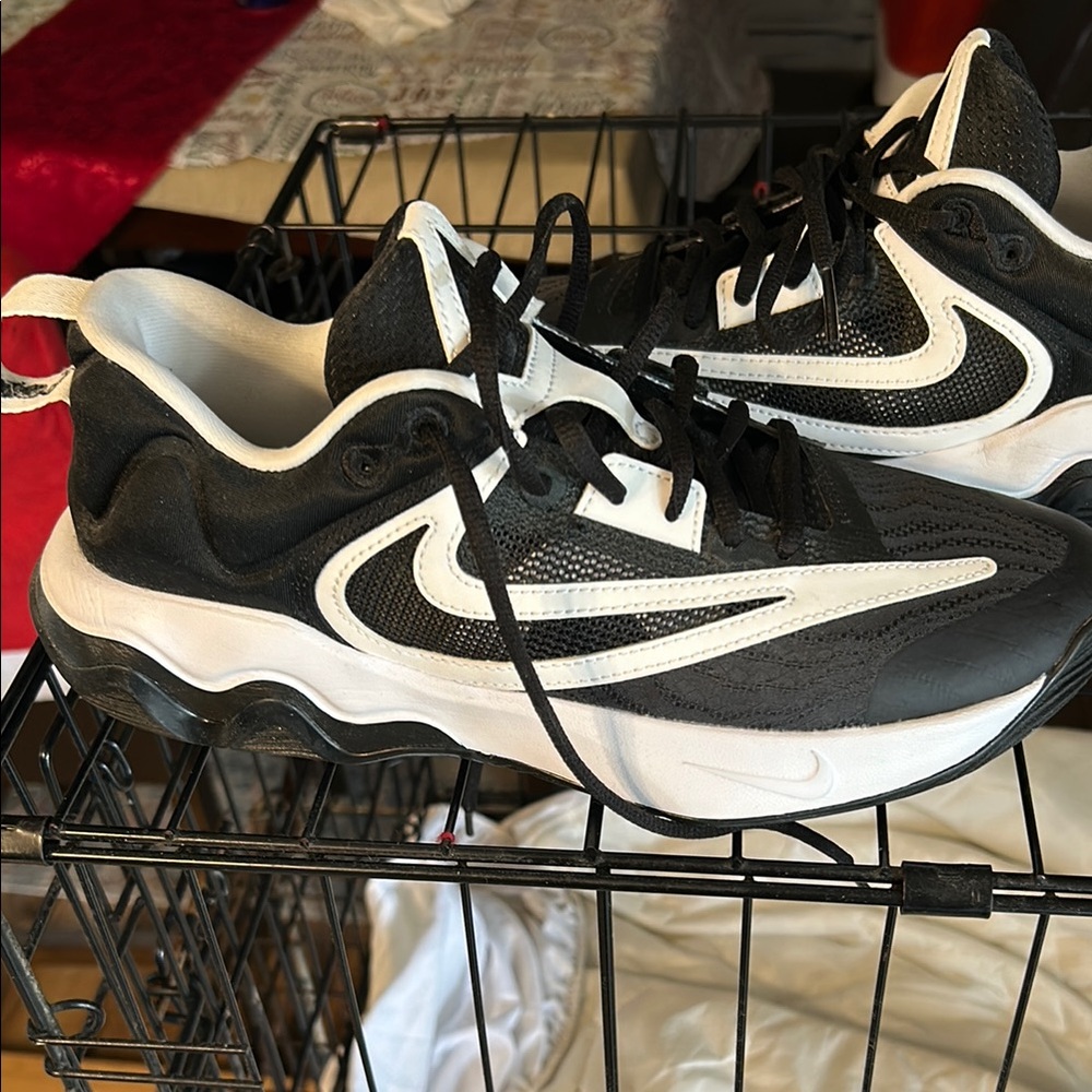 Nike Black and White Sneakers